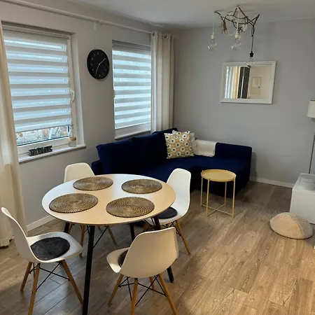 Akacjowe Zacisze プツク